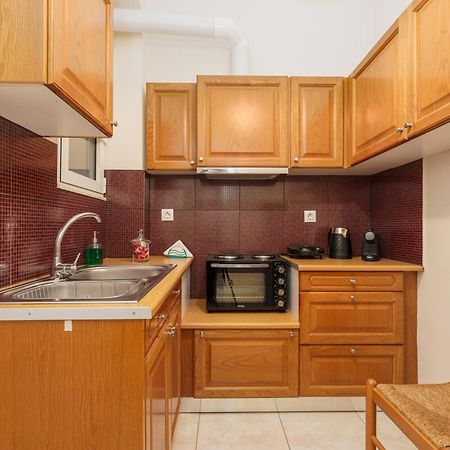 Nostos Apartment, With A Spacious Backyard Artemida  Exterior foto
