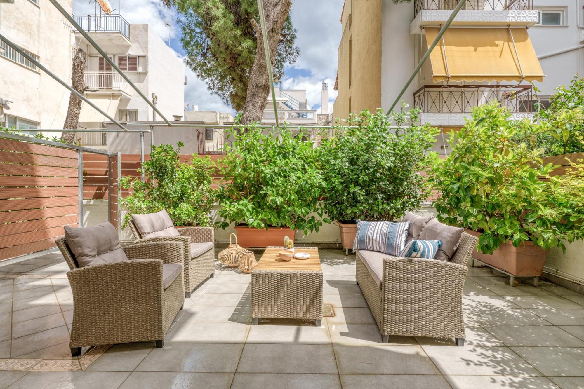 Nostos Apartment, With A Spacious Backyard Artemida  Exterior foto