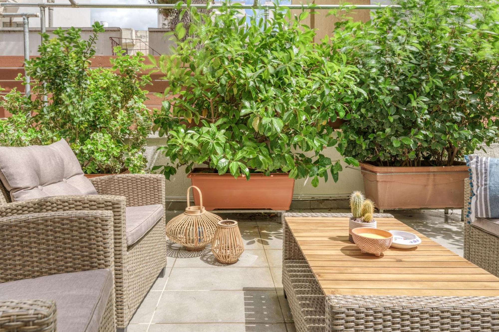 Nostos Apartment, With A Spacious Backyard Artemida  Exterior foto